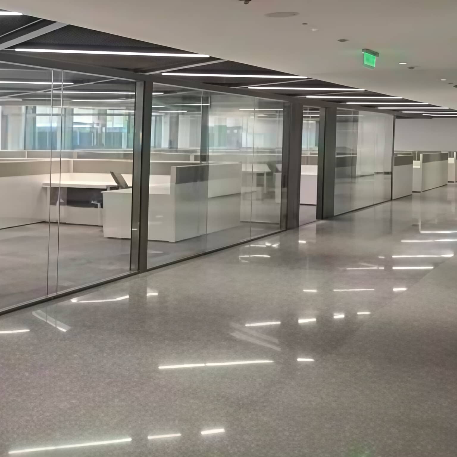 Six-Side Steel Encapsulated Raised Floor with double-sided galvanized steel encapsulating a calcium sulfate core and adjustable pedestals for removable underfloor access