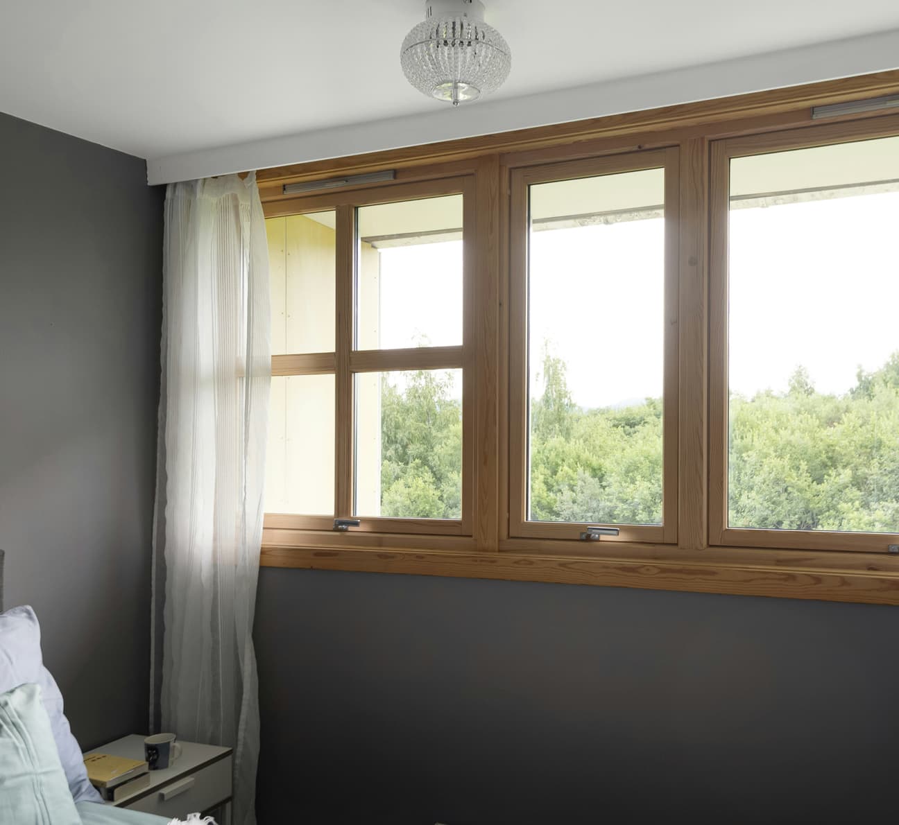 Fireproof MgO backing board for interior contractors, fit-out processors, distributors and commercial projects Workable non-combustible MgO backing board for curtain and window pelmet constructions in interior fit-out and modular building projects