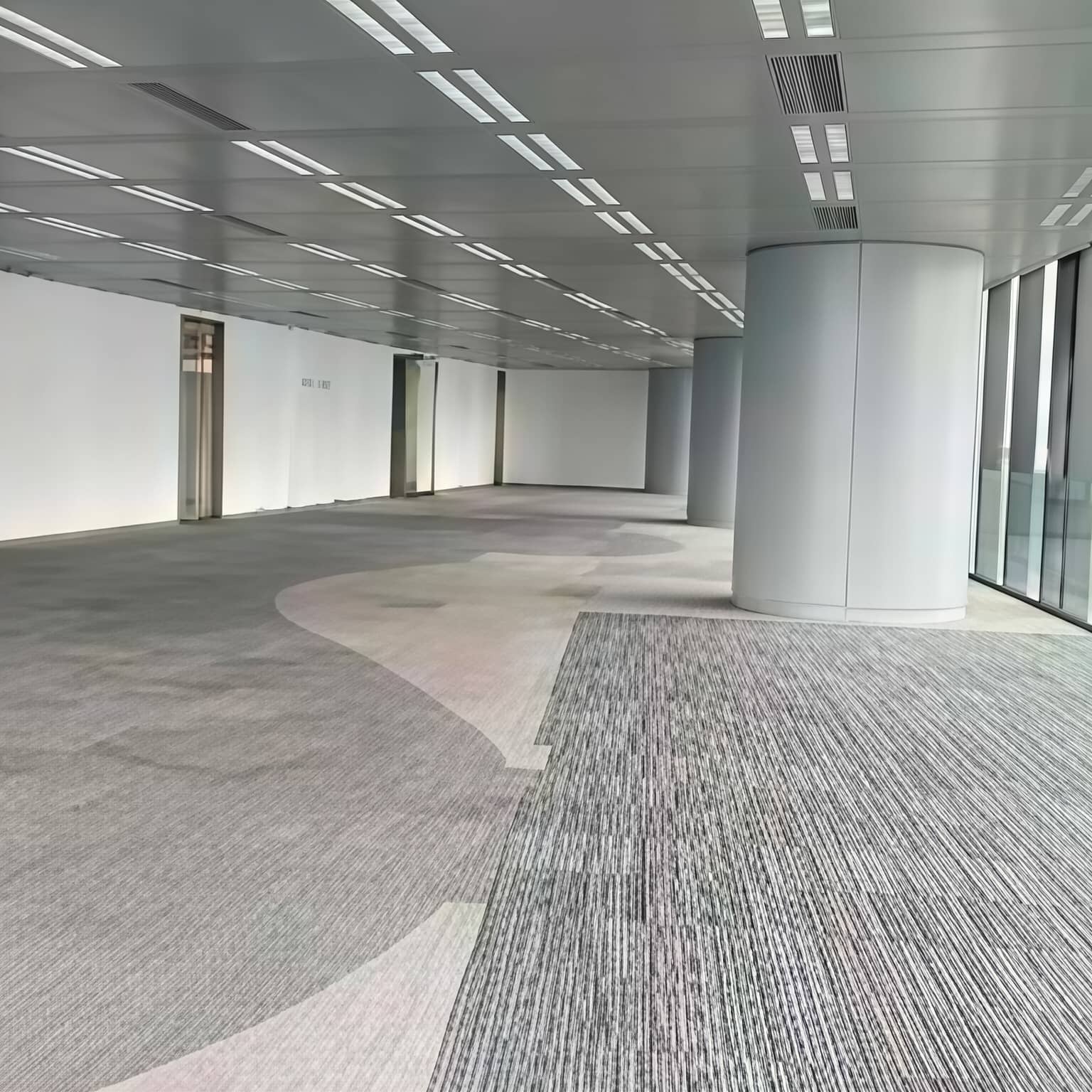 Steel White Cement Raised Floor for Office Building with steel faces enclosing a white-cement composite core over adjustable pedestals for modular underfloor access